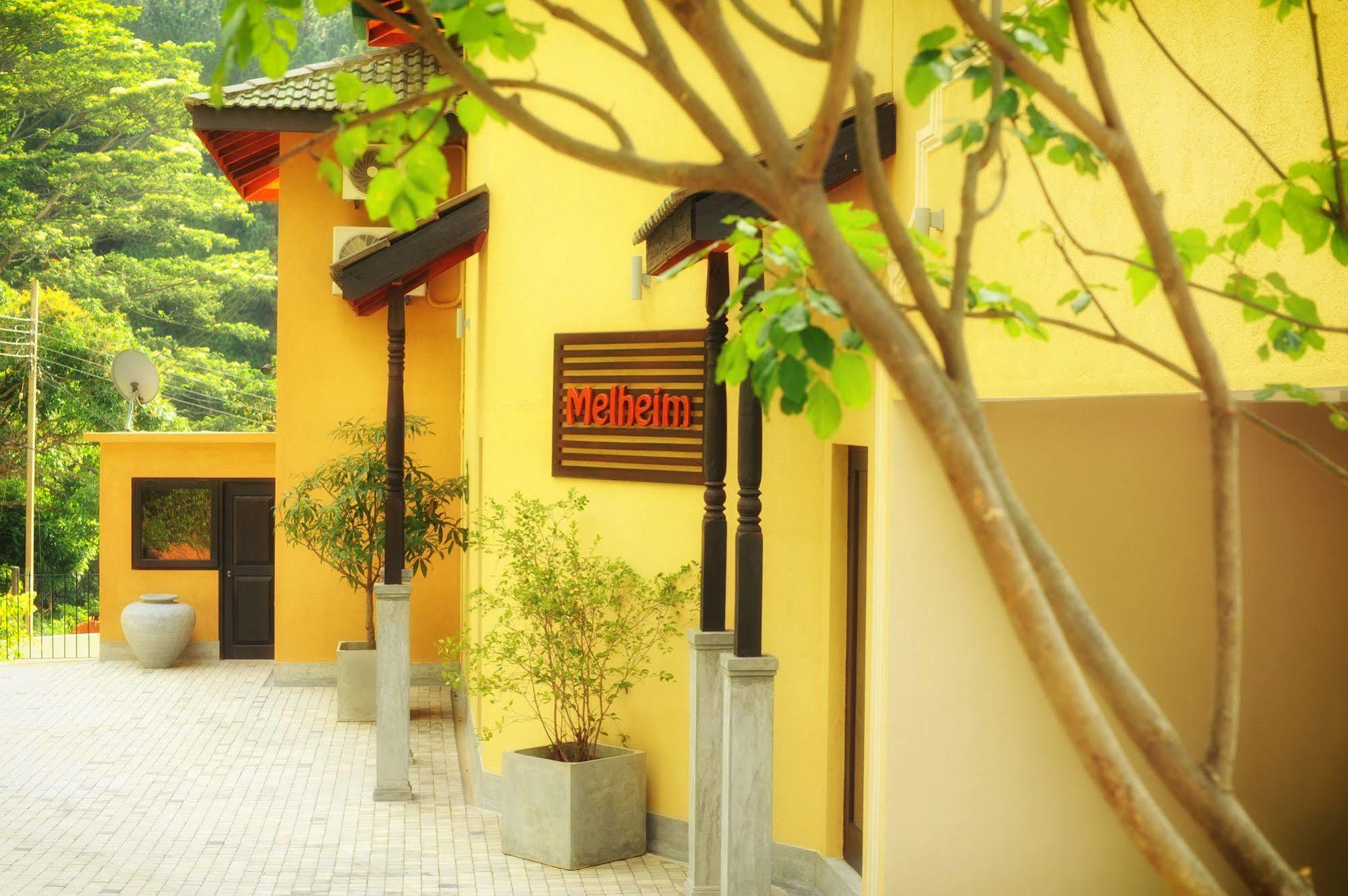 Melheim Kandy Villas Esterno foto