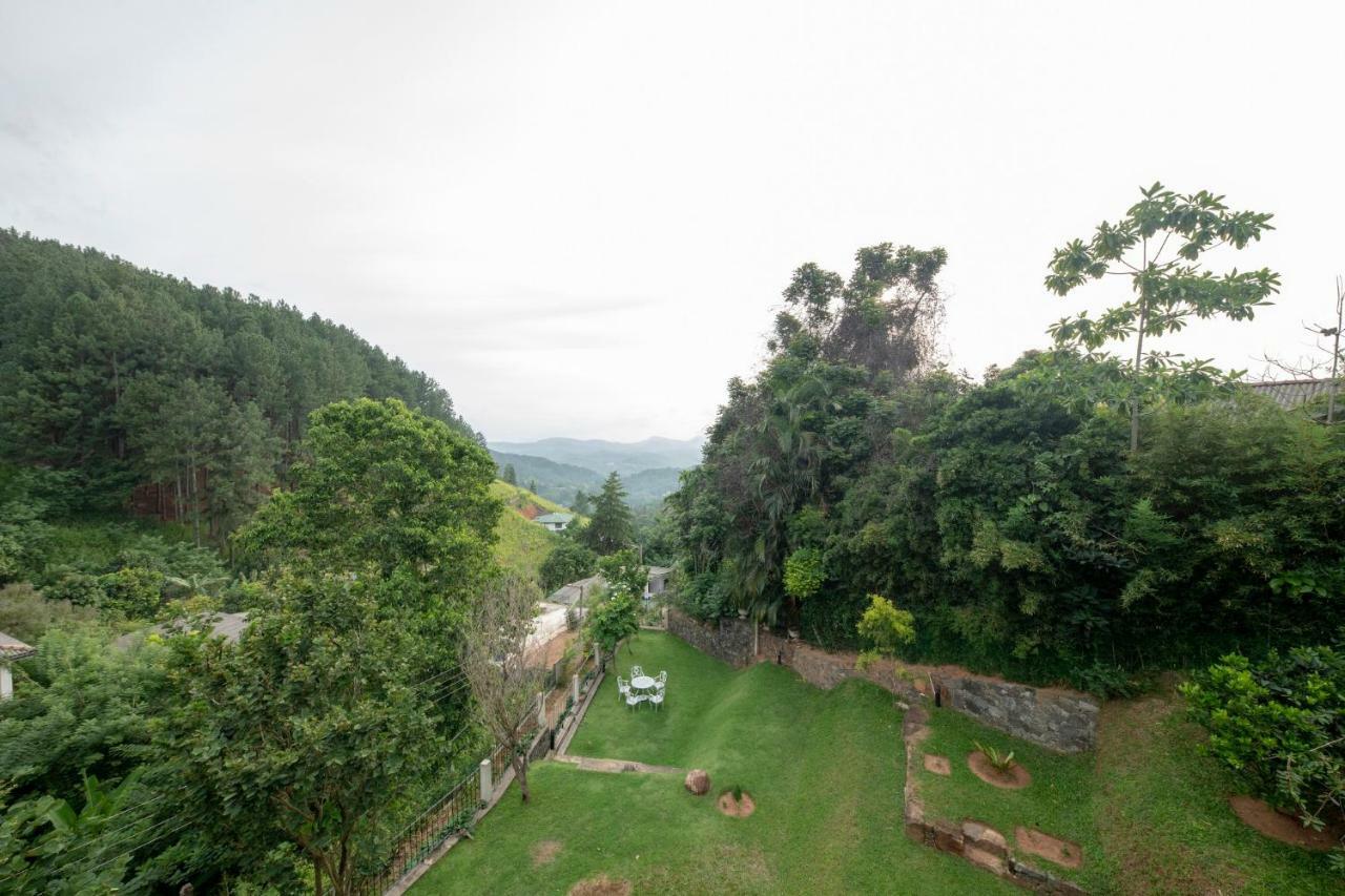 Melheim Kandy Villas Esterno foto