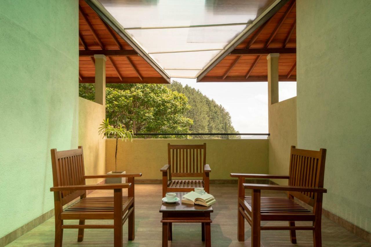 Melheim Kandy Villas Esterno foto
