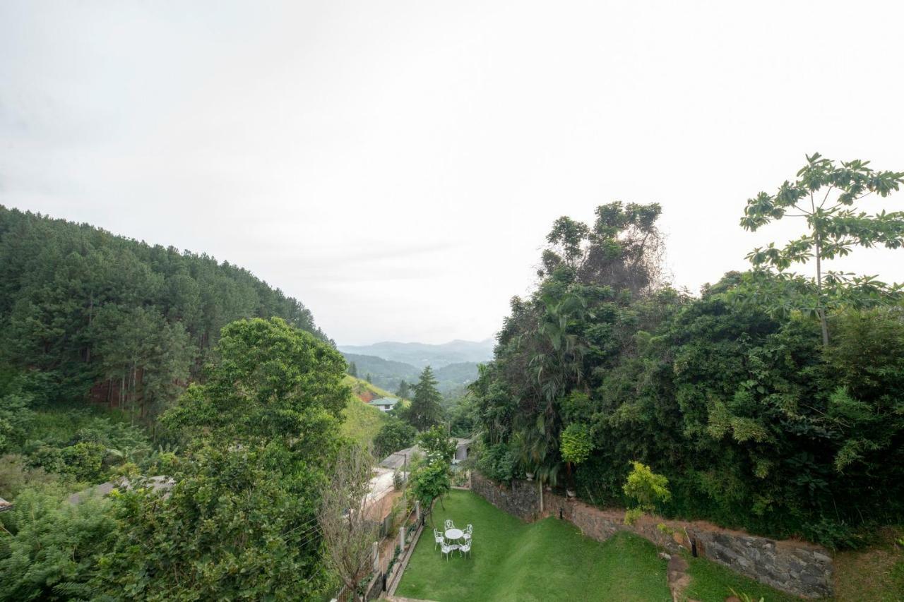Melheim Kandy Villas Esterno foto