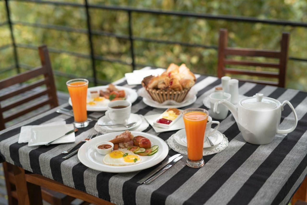 Melheim Kandy Villas Esterno foto